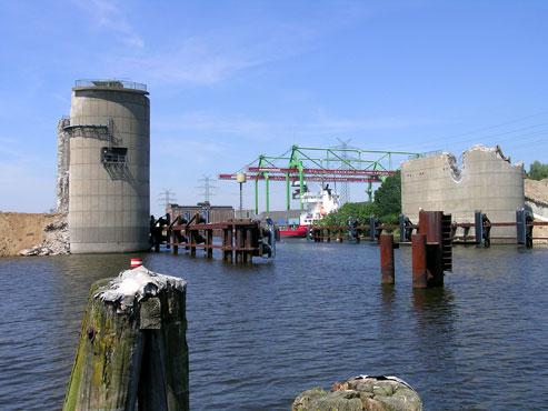 Stilles Leben auf der Siemser Seite, 25. Juli 2006